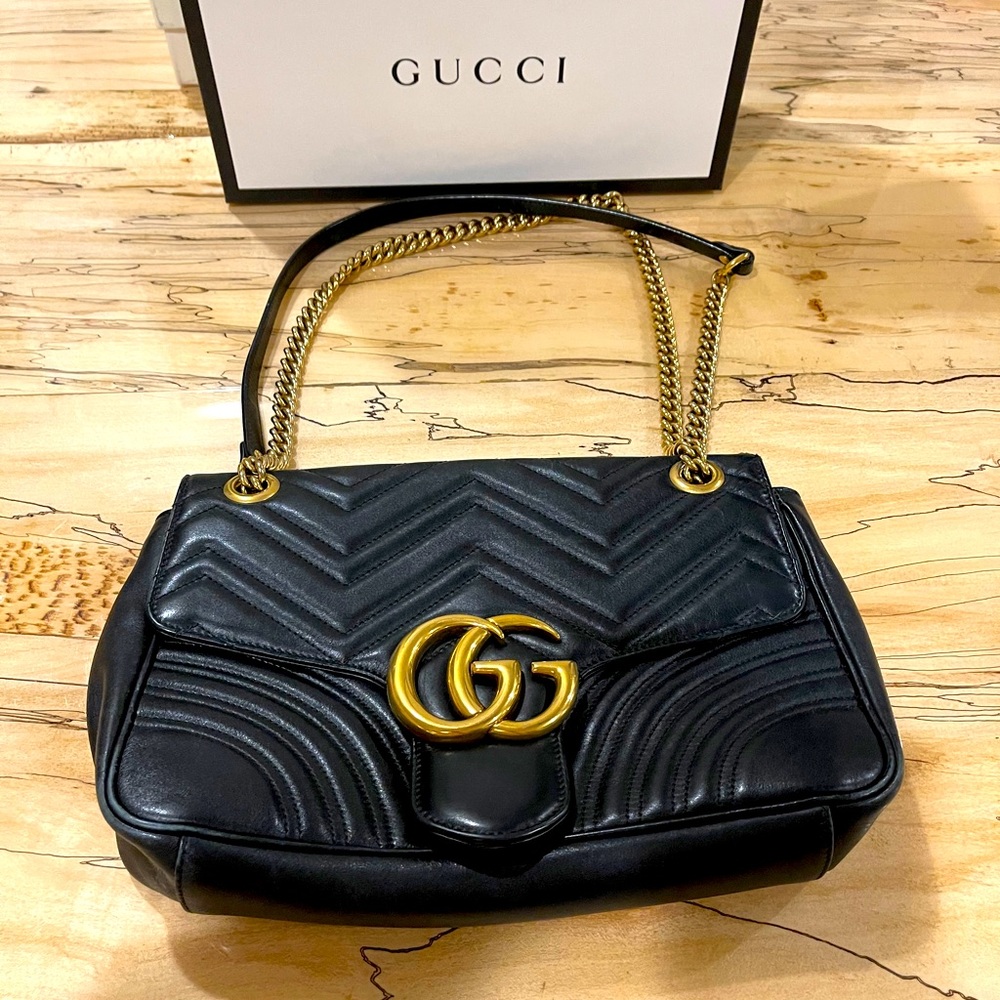 GUCCI LARGE MARMONT BLACK purse